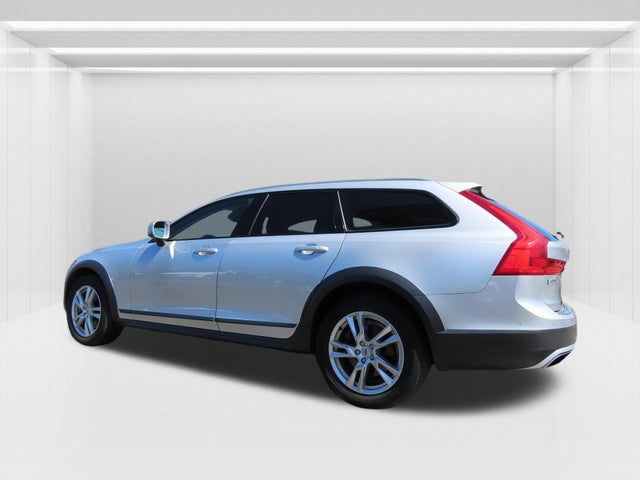 2018 Volvo V90 Cross Country