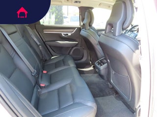 2018 Volvo V90 Cross Country