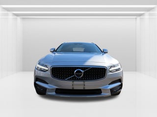 2018 Volvo V90 Cross Country