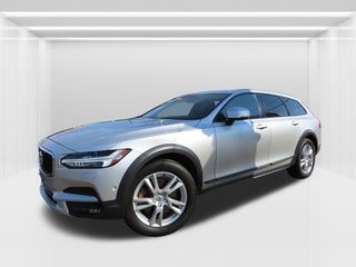 2018 Volvo V90 Cross Country