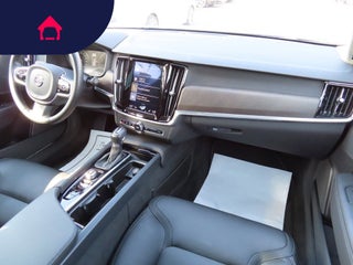 2018 Volvo V90 Cross Country
