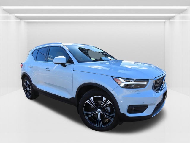 2021 Volvo XC40