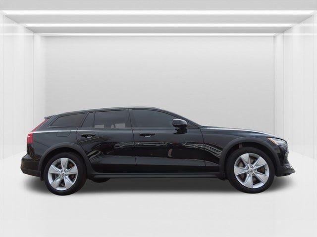 2020 Volvo V60 Cross Country