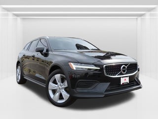 2020 Volvo V60 Cross Country