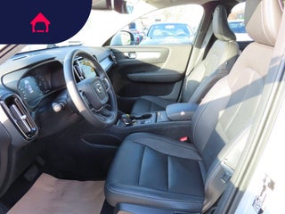 2021 Volvo XC40