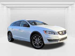 2016 Volvo V60 Cross Country