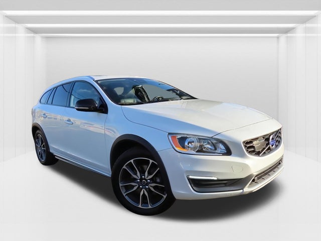 2016 Volvo V60 Cross Country