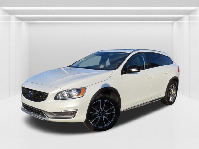 2016 Volvo V60 Cross Country