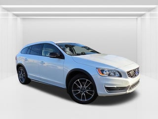 2016 Volvo V60 Cross Country