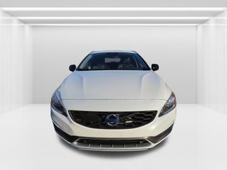 2016 Volvo V60 Cross Country