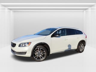 2016 Volvo V60 Cross Country