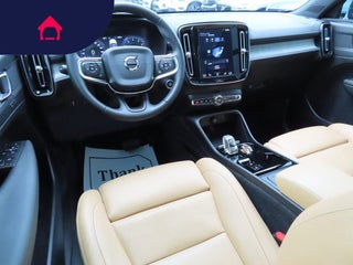 2021 Volvo XC40