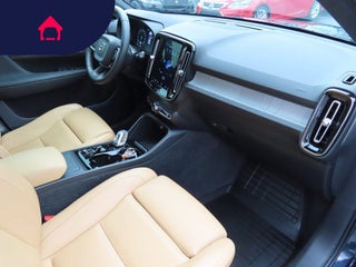 2021 Volvo XC40