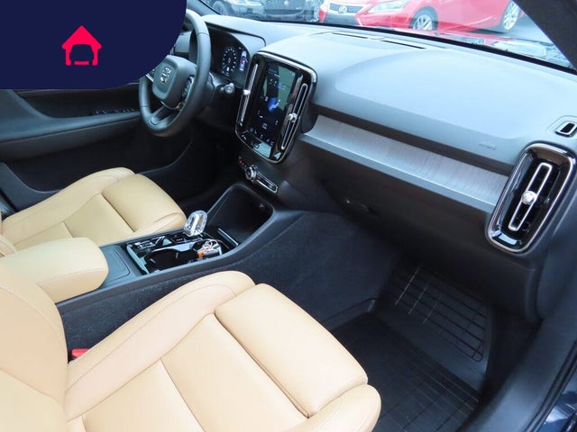 2021 Volvo XC40
