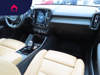 2021 Volvo XC40