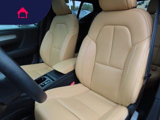 2021 Volvo XC40
