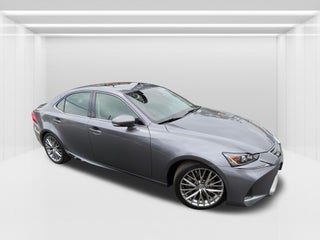 2017 Lexus IS