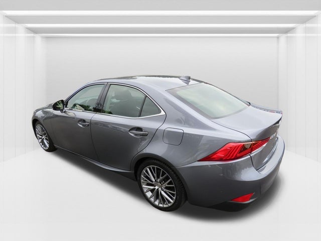 2017 Lexus IS