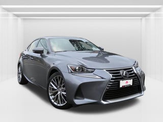 2017 Lexus IS