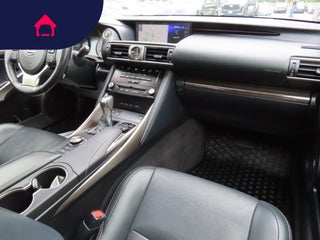 2017 Lexus IS
