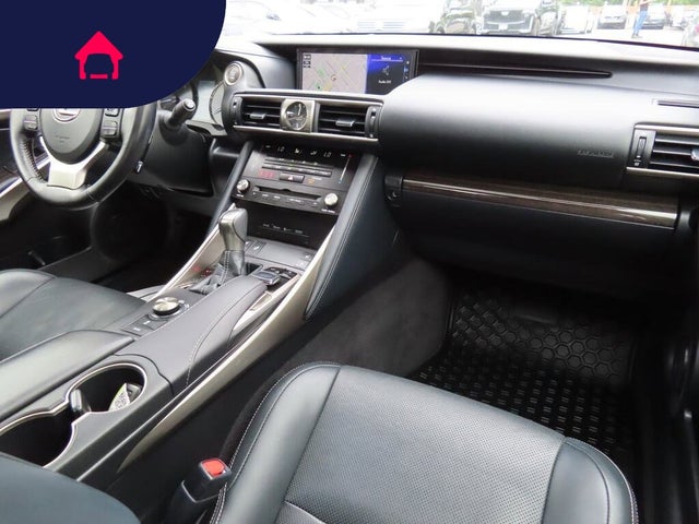 2017 Lexus IS