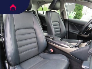 2017 Lexus IS