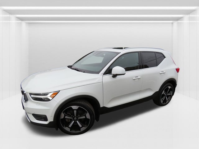 2021 Volvo XC40