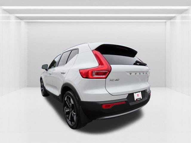 2021 Volvo XC40