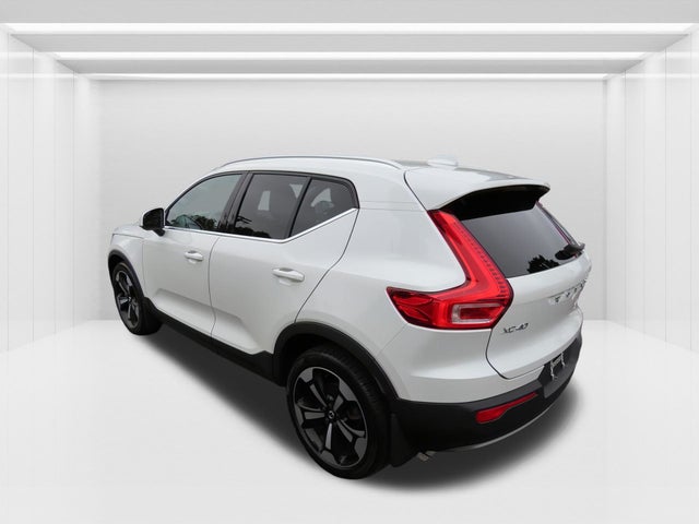 2021 Volvo XC40