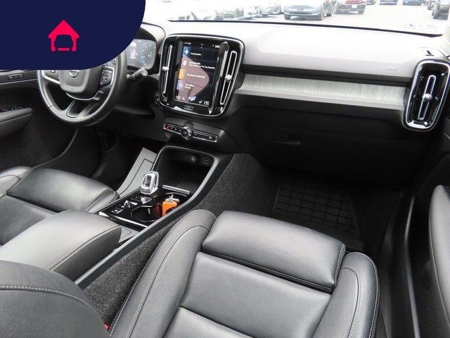 2021 Volvo XC40