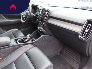 2021 Volvo XC40