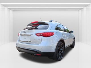 2016 INFINITI QX70