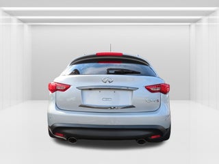 2016 INFINITI QX70