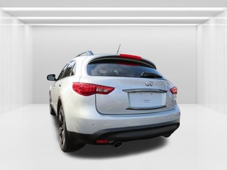 2016 INFINITI QX70