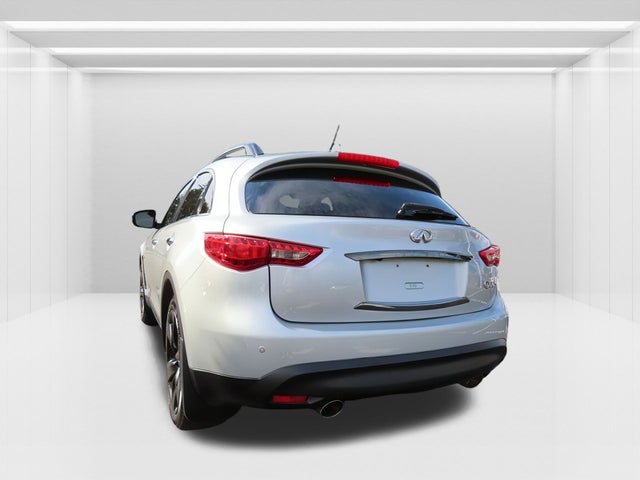 2016 INFINITI QX70