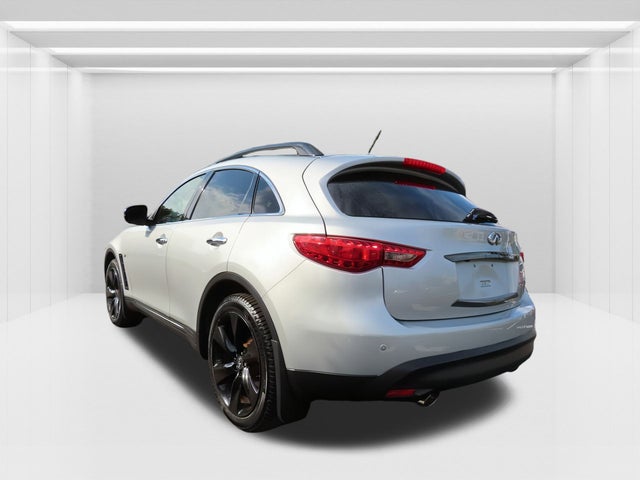2016 INFINITI QX70