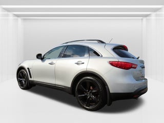 2016 INFINITI QX70