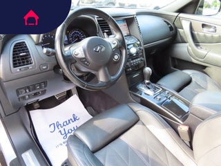 2016 INFINITI QX70