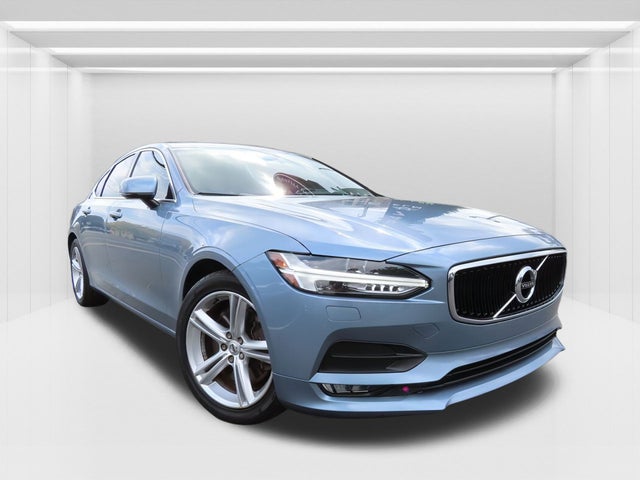 2017 Volvo S90