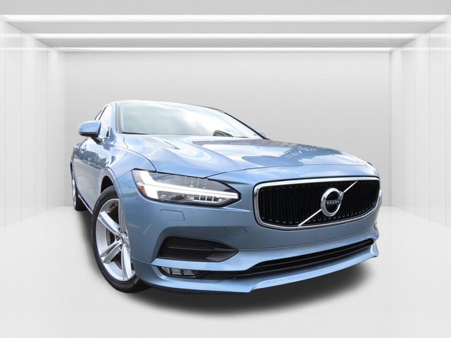 2017 Volvo S90