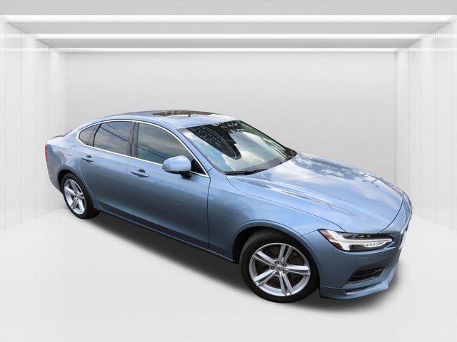 2017 Volvo S90