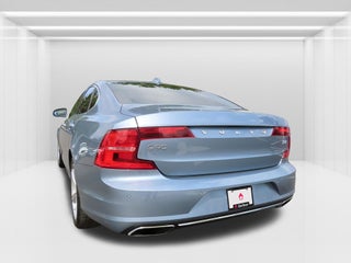 2017 Volvo S90