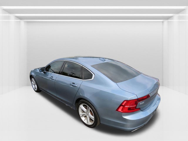 2017 Volvo S90