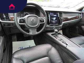 2017 Volvo S90