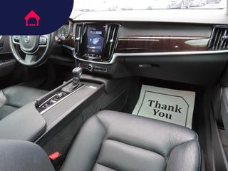 2017 Volvo S90