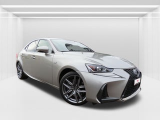 2017 Lexus IS