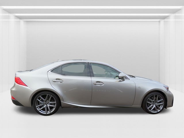 2017 Lexus IS