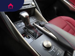 2017 Lexus IS