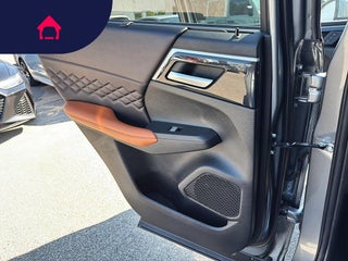 2024 Mitsubishi Outlander Plug-In Hybrid