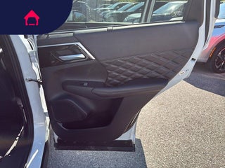 2024 Mitsubishi Outlander